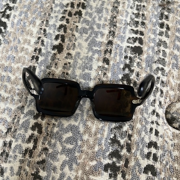 Oliver People’s Avri Square Tortoise Polarized Sunglasses 50mm New - Picture 9 of 13